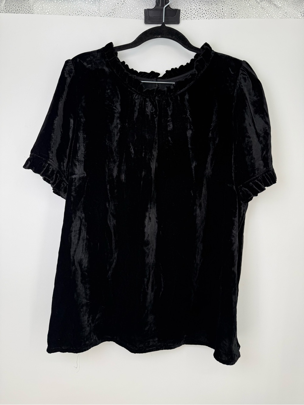 Talbots Black Velvet Short-Sleeve Ruffle Neck Top XL